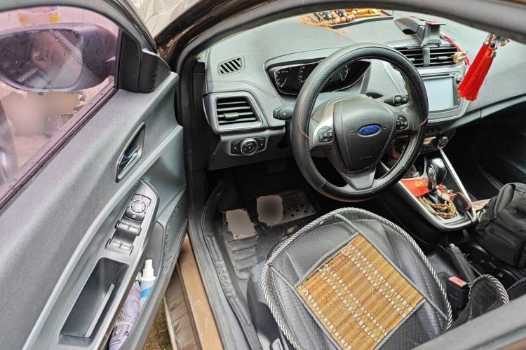 Used Ford Escort 2015 1.5L Automatic Fashion Model Driver Seat