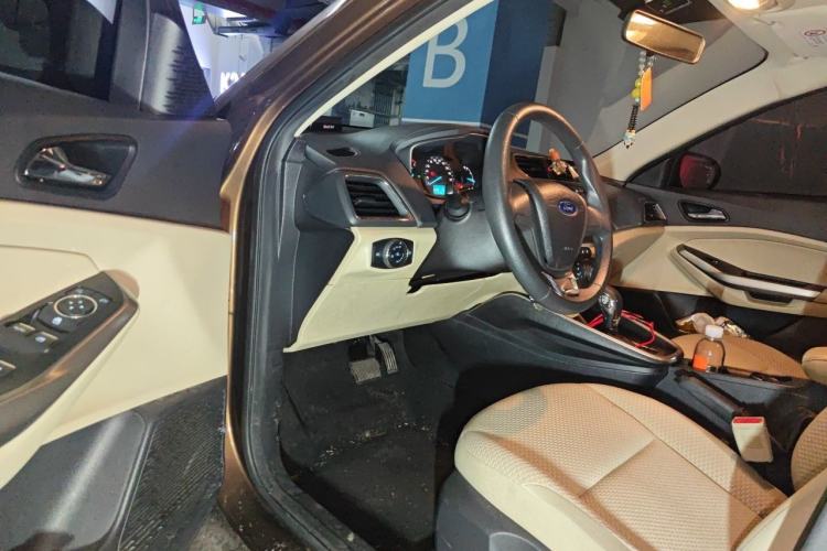 Used Ford Escort 2015 1.5L Automatic Comfort Edition Driver Seat