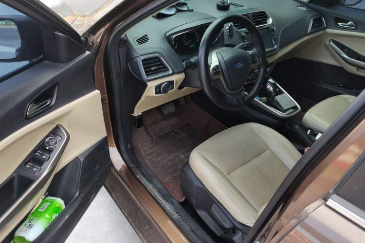 Used Ford Escort 2015 1.5L Automatic Fashion Model Driver Seat