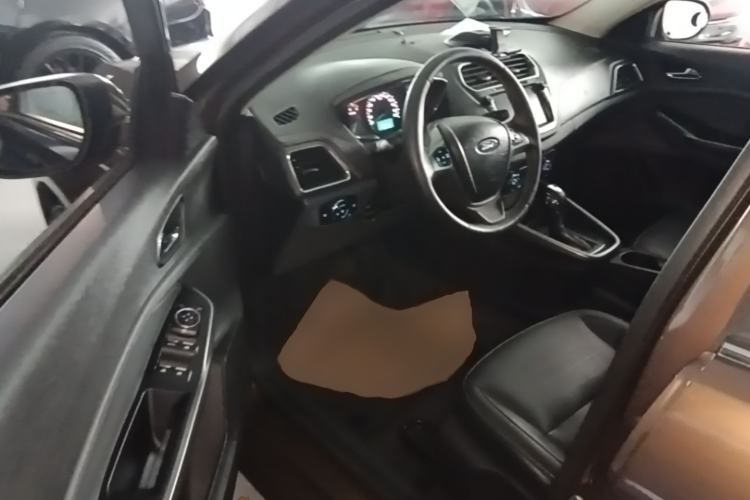 Used Ford Escort 2015 1.5L Automatic Fashion Model Driver Seat