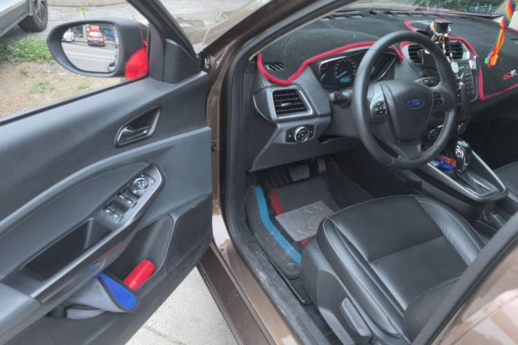 Used Ford Escort 2015 1.5L Automatic Fashion Model Driver Seat