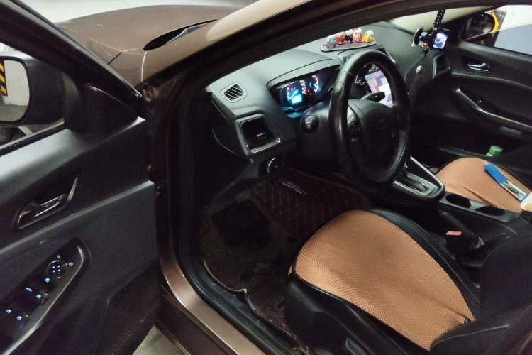 Used Ford Escort 2015 1.5L Automatic Fashion Model Driver Seat