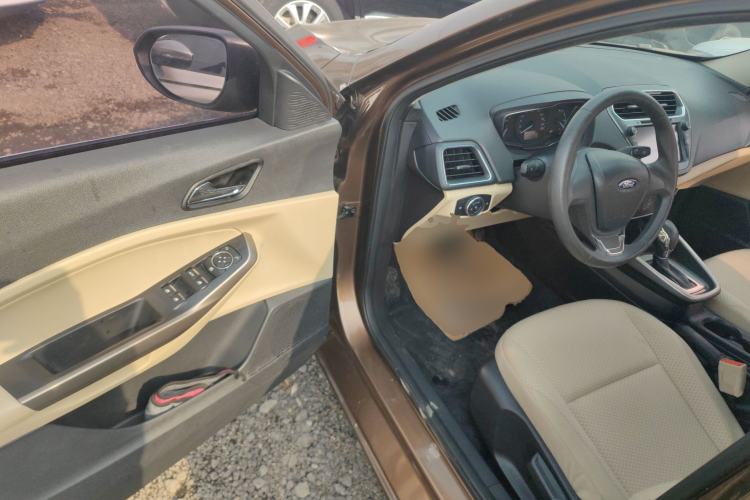Used Ford Escort 2015 1.5L Automatic Comfort Edition Driver Seat