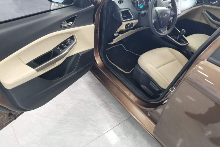 Used Ford Escort 2015 1.5L Manual Comfort Model Driver Seat