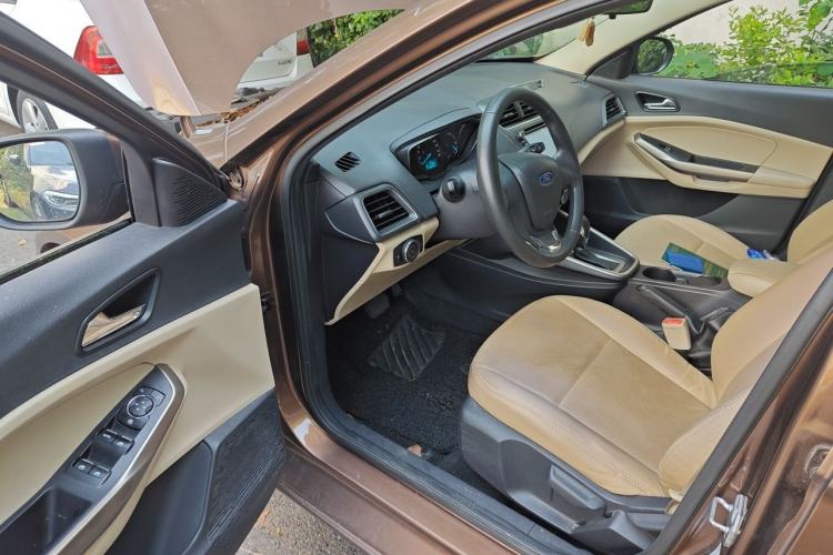Used Ford Escort 2015 1.5L Automatic Comfort Edition Driver Seat