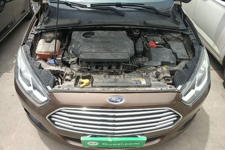 Used Ford Escort 2015 1.5L Automatic Comfort Edition Engine Bay