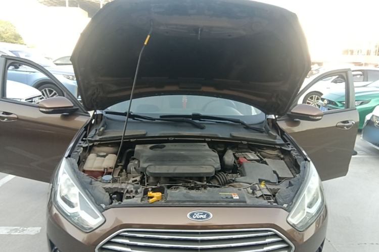Used Ford Escort 2015 1.5L Automatic Comfort Edition Engine Bay