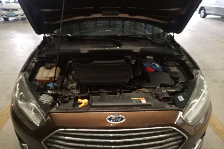 Used Ford Escort 2015 1.5L Automatic Fashion Model Engine Bay