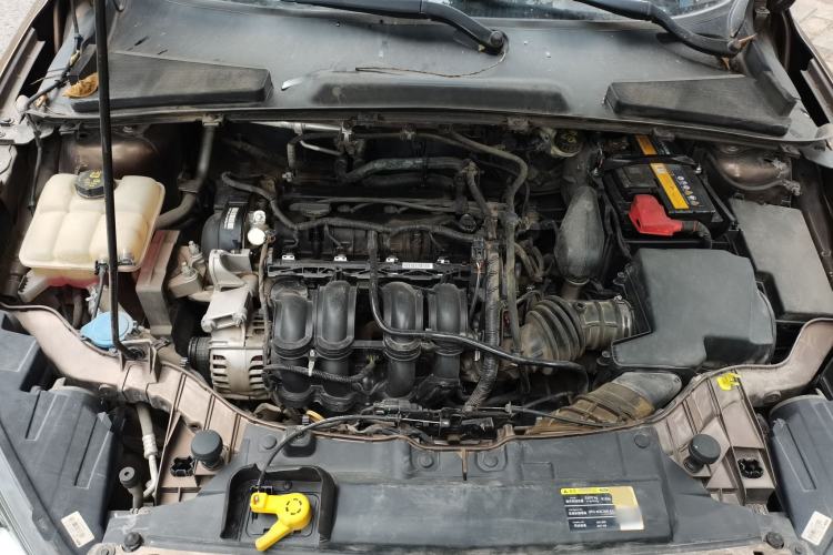 Used Ford Escort 2015 1.5L Automatic Fashion Model Engine Bay
