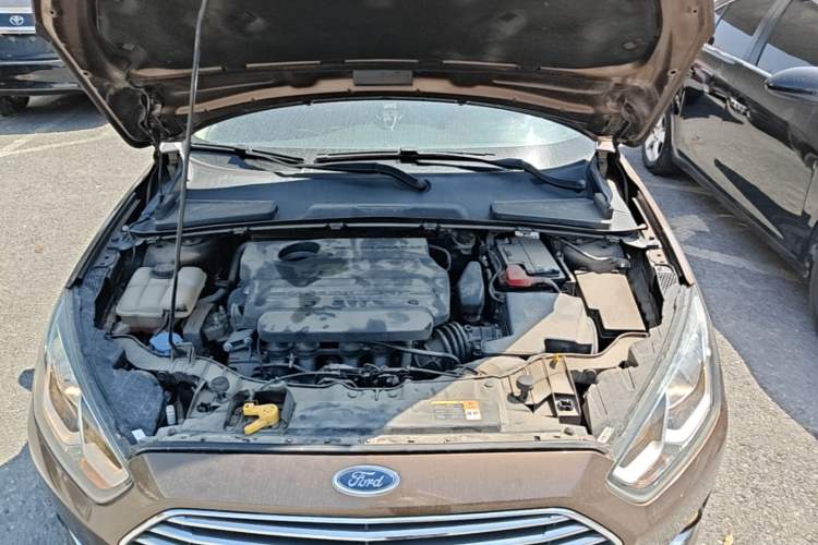 Used Ford Escort 2015 1.5L Automatic Fashion Model Engine Bay
