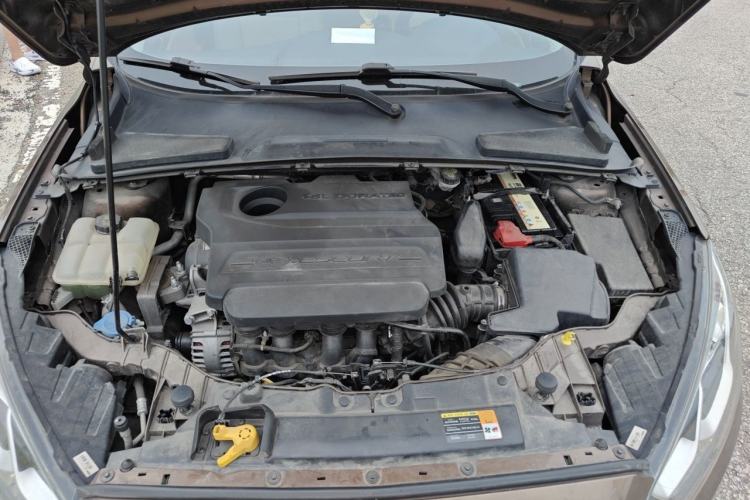 Used Ford Escort 2015 1.5L Automatic Comfort Edition Engine Bay