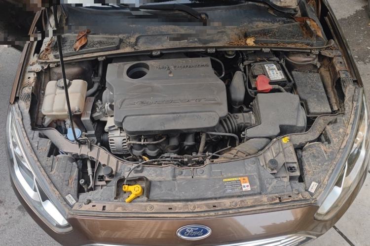 Used Ford Escort 2015 1.5L Automatic Fashion Model Engine Bay