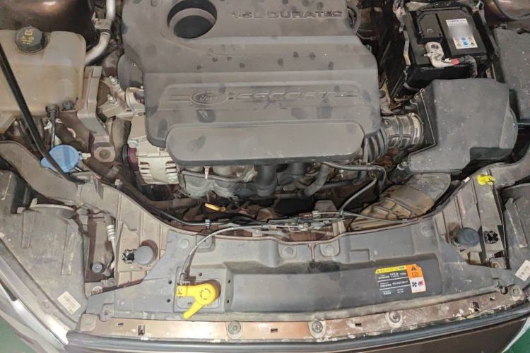 Used Ford Escort 2015 1.5L Automatic Comfort Edition Engine Bay