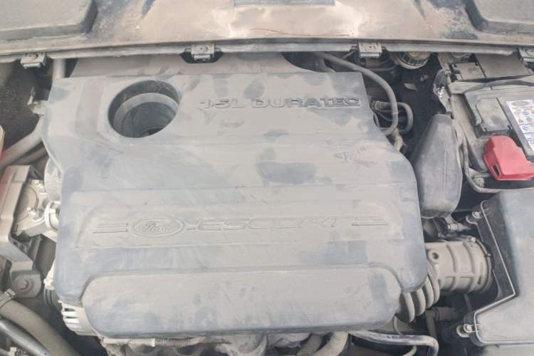 Used Ford Escort 2015 1.5L Automatic Comfort Edition Engine Bay