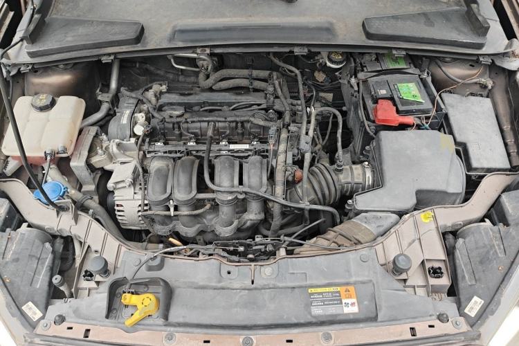 Used Ford Escort 2015 1.5L Manual Fashion Edition Engine Bay