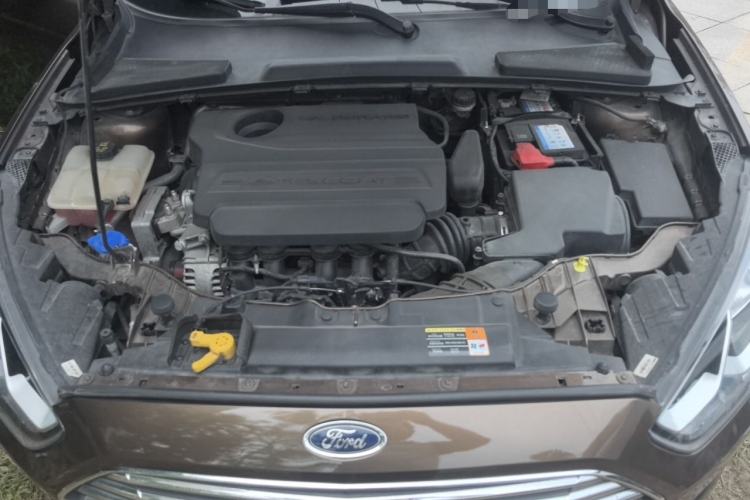Used Ford Escort 2015 1.5L Automatic Fashion Model Engine Bay