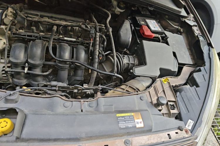Used Ford Escort 2015 1.5L Automatic Fashion Model Engine Bay Left