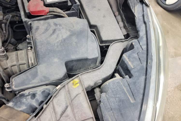 Used Ford Escort 2015 1.5L Manual Comfort Model Engine Bay Left