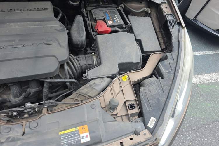 Used Ford Escort 2015 1.5L Automatic Comfort Edition Engine Bay Left