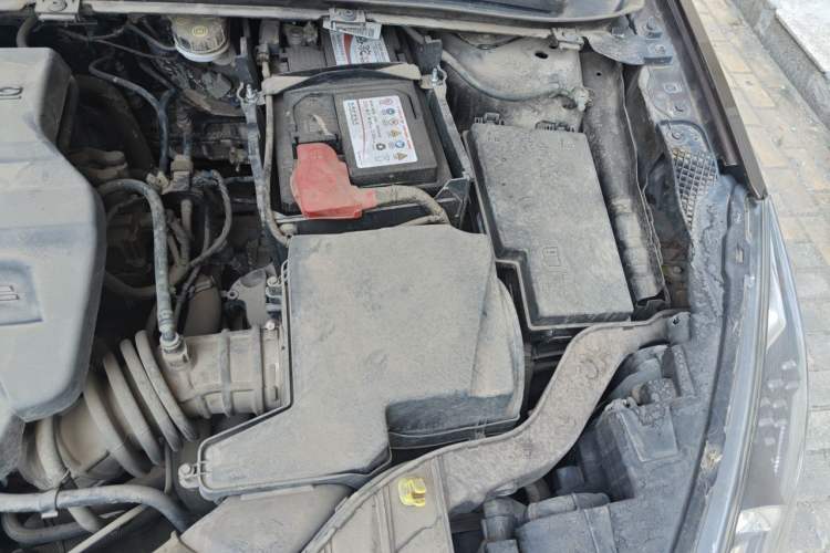Used Ford Escort 2015 1.5L Manual Comfort Model Engine Bay Left