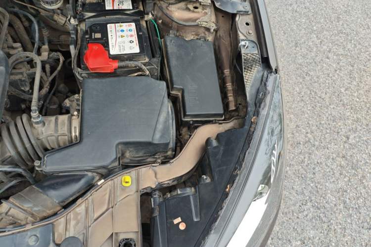 Used Ford Escort 2015 1.5L Manual Comfort Model Engine Bay Left