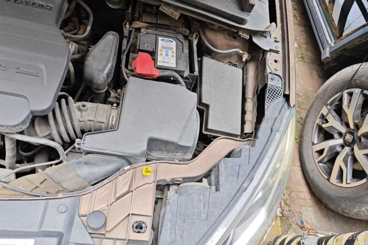 Used Ford Escort 2015 1.5L Automatic Fashion Model Engine Bay Left