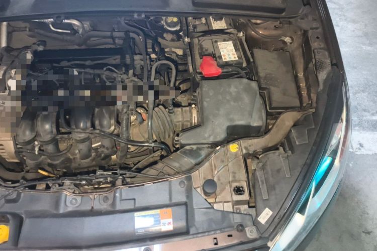 Used Ford Escort 2015 1.5L Manual Comfort Model Engine Bay Left