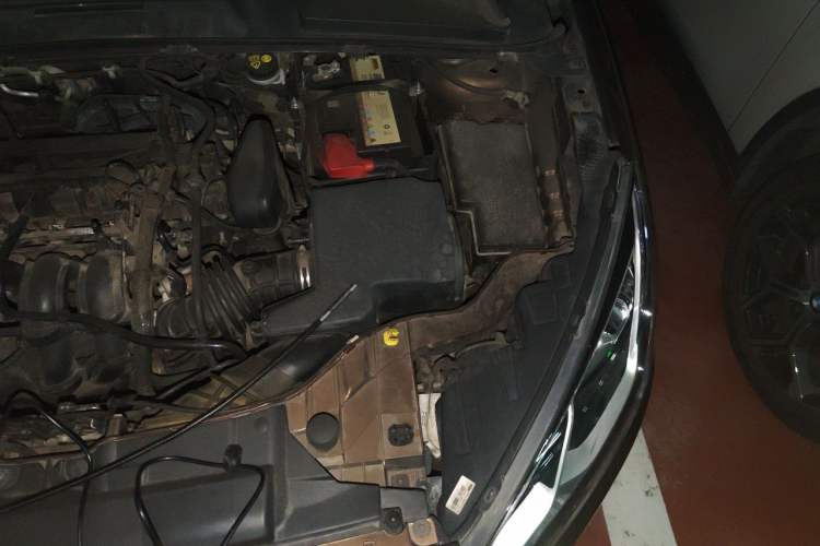 Used Ford Escort 2015 1.5L Automatic Fashion Model Engine Bay Left