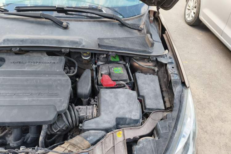 Used Ford Escort 2015 1.5L Automatic Fashion Model Engine Bay Left