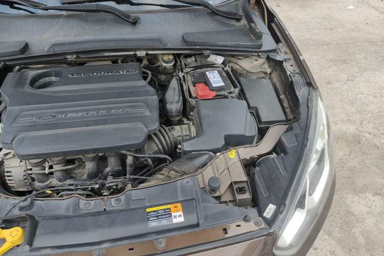 Used Ford Escort 2015 1.5L Automatic Fashion Model Engine Bay Left