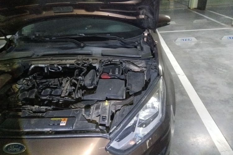 Used Ford Escort 2015 1.5L Automatic Fashion Model Engine Bay Left