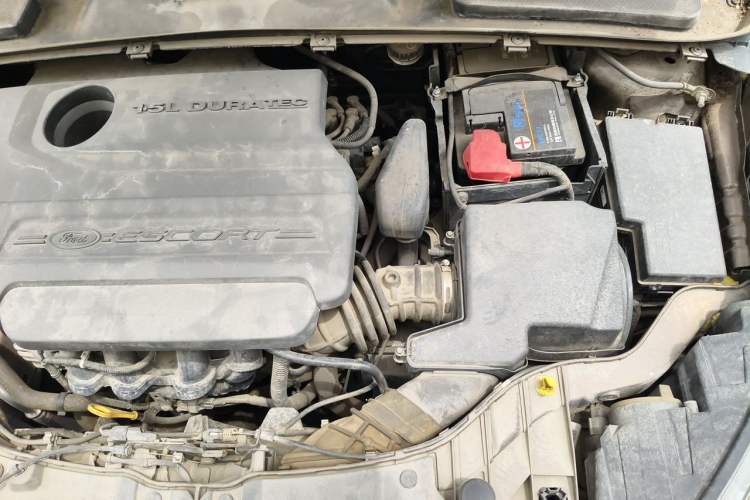 Used Ford Escort 2015 1.5L Automatic Fashion Model Engine Bay Left