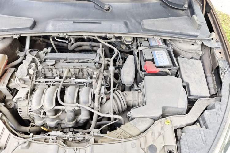 Used Ford Escort 2015 1.5L Automatic Fashion Model Engine Bay Left