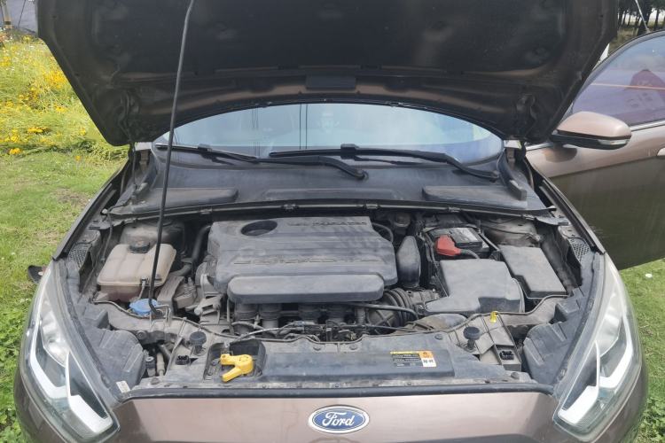 Used Ford Escort 2015 1.5L Automatic Fashion Model Engine Bay