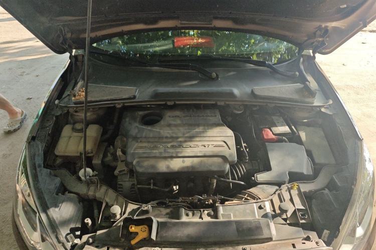 Used Ford Escort 2015 1.5L Manual Comfort Model Engine Bay