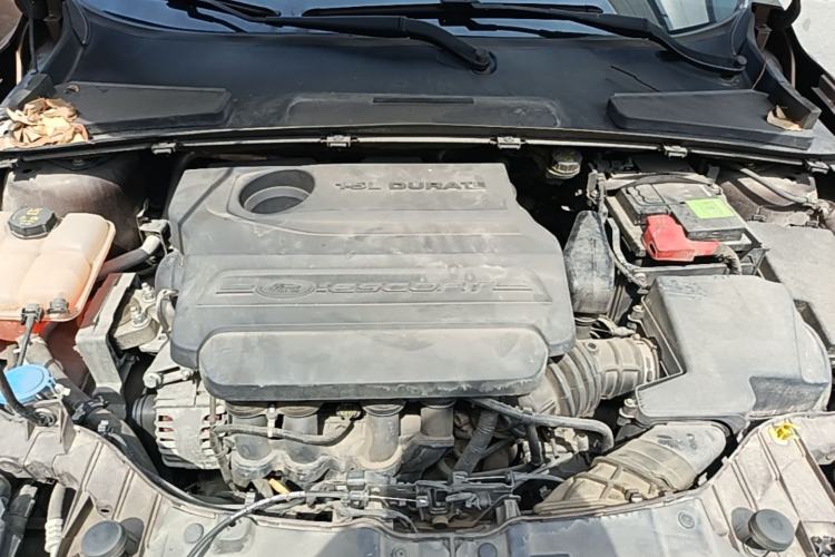 Used Ford Escort 2015 1.5L Automatic Fashion Model Engine Bay
