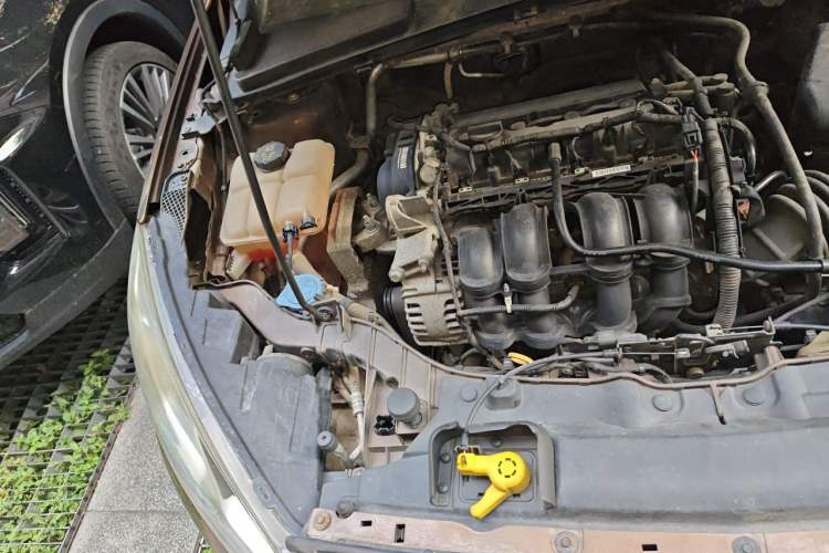 Used Ford Escort 2015 1.5L Automatic Fashion Model Engine Bay Right