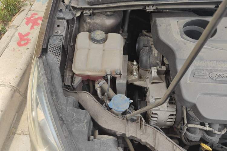 Used Ford Escort 2015 1.5L Automatic Fashion Model Engine Bay Right