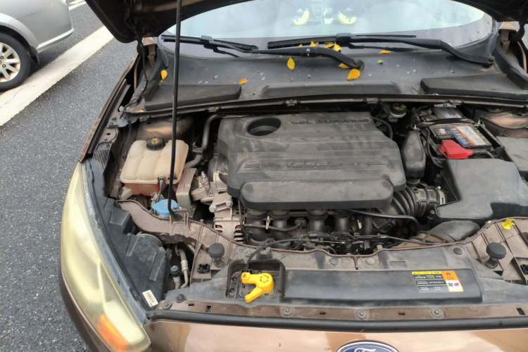 Used Ford Escort 2015 1.5L Automatic Fashion Model Engine Bay Right