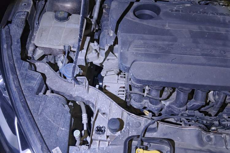 Used Ford Escort 2015 1.5L Automatic Fashion Model Engine Bay Right