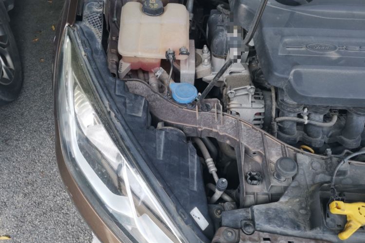 Used Ford Escort 2015 1.5L Automatic Fashion Model Engine Bay Right