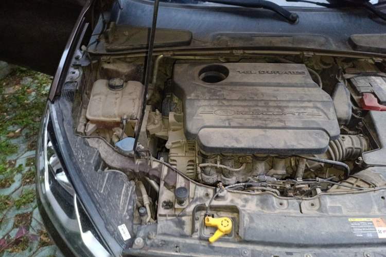 Used Ford Escort 2015 1.5L Automatic Fashion Model Engine Bay Right
