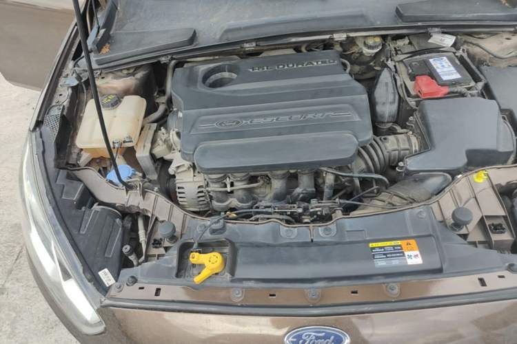 Used Ford Escort 2015 1.5L Automatic Fashion Model Engine Bay Right