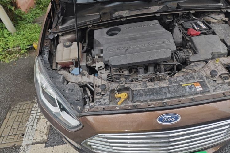 Used Ford Escort 2015 1.5L Automatic Fashion Model Engine Bay Right
