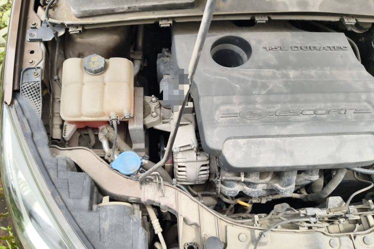Used Ford Escort 2015 1.5L Automatic Fashion Model Engine Bay Right