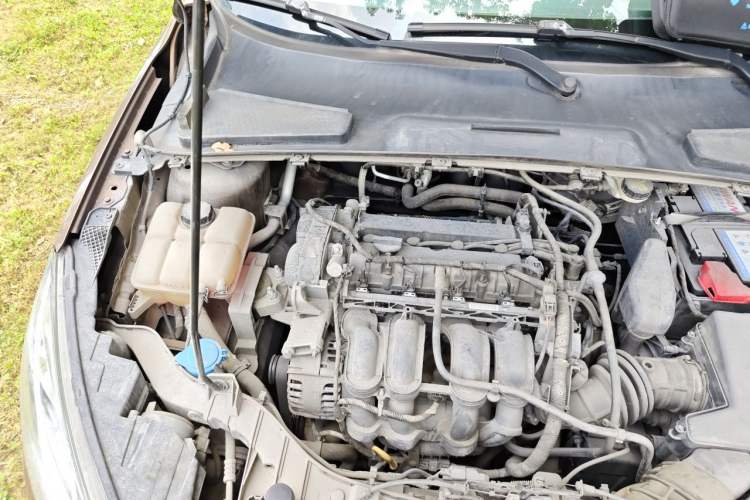 Used Ford Escort 2015 1.5L Automatic Fashion Model Engine Bay Right