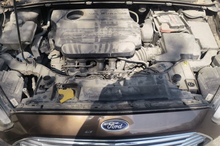 Used Ford Escort 2015 1.5L Automatic Comfort Edition Engine Bay