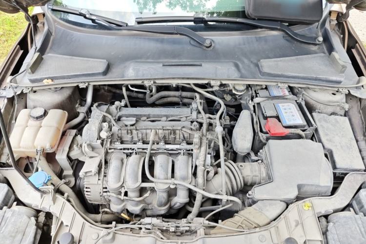 Used Ford Escort 2015 1.5L Automatic Fashion Model Engine Bay