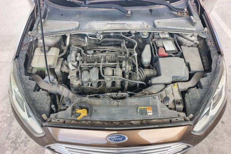 Used Ford Escort 2015 1.5L Automatic Comfort Edition Engine Bay