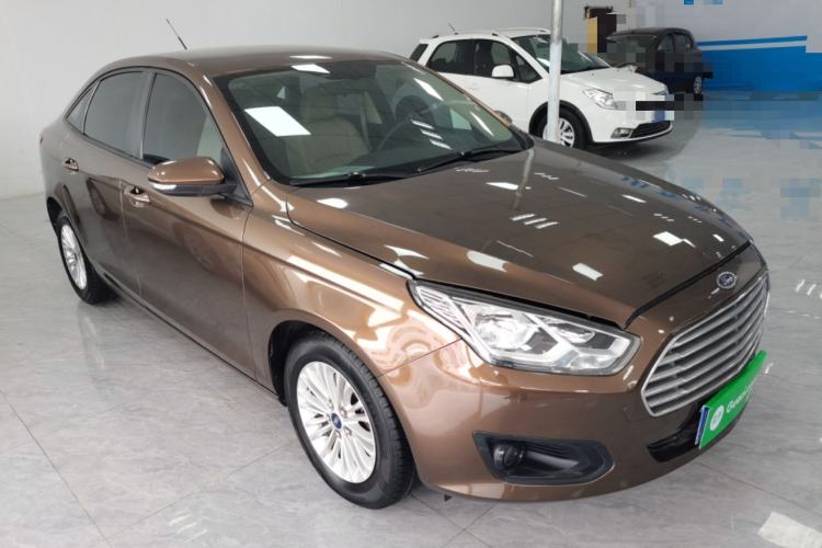 Used Ford Escort 2015 1.5L Manual Comfort Model Exterior 1